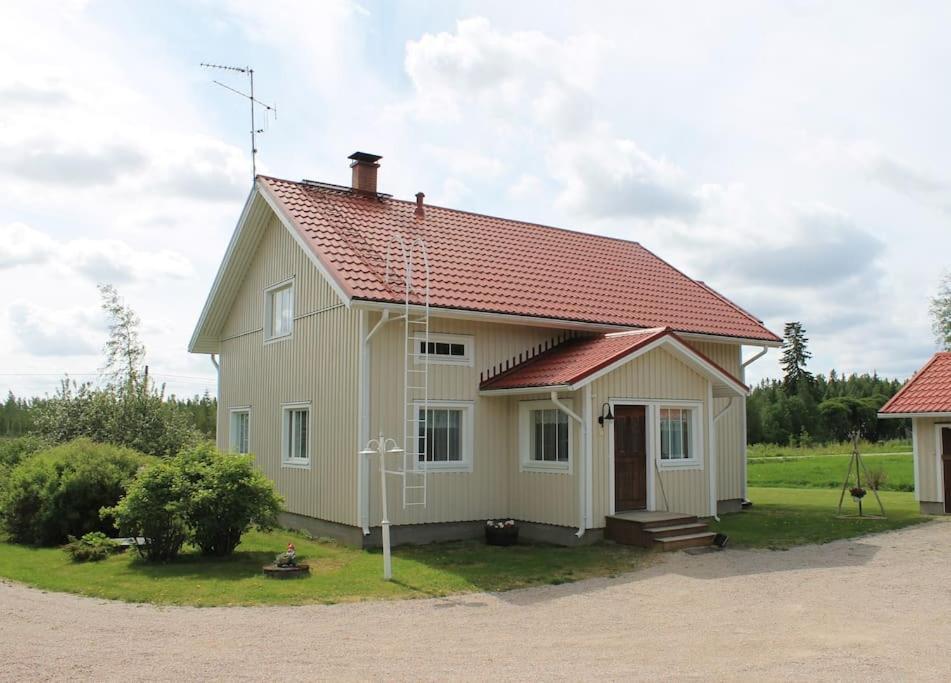 Albertiina Kurikka Kültér fotó